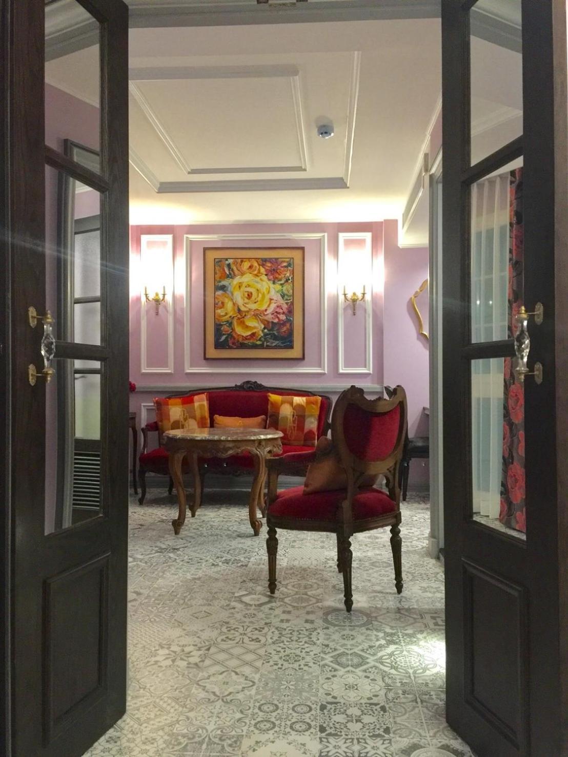 Sara's Hotel Bangkok Bagian luar foto