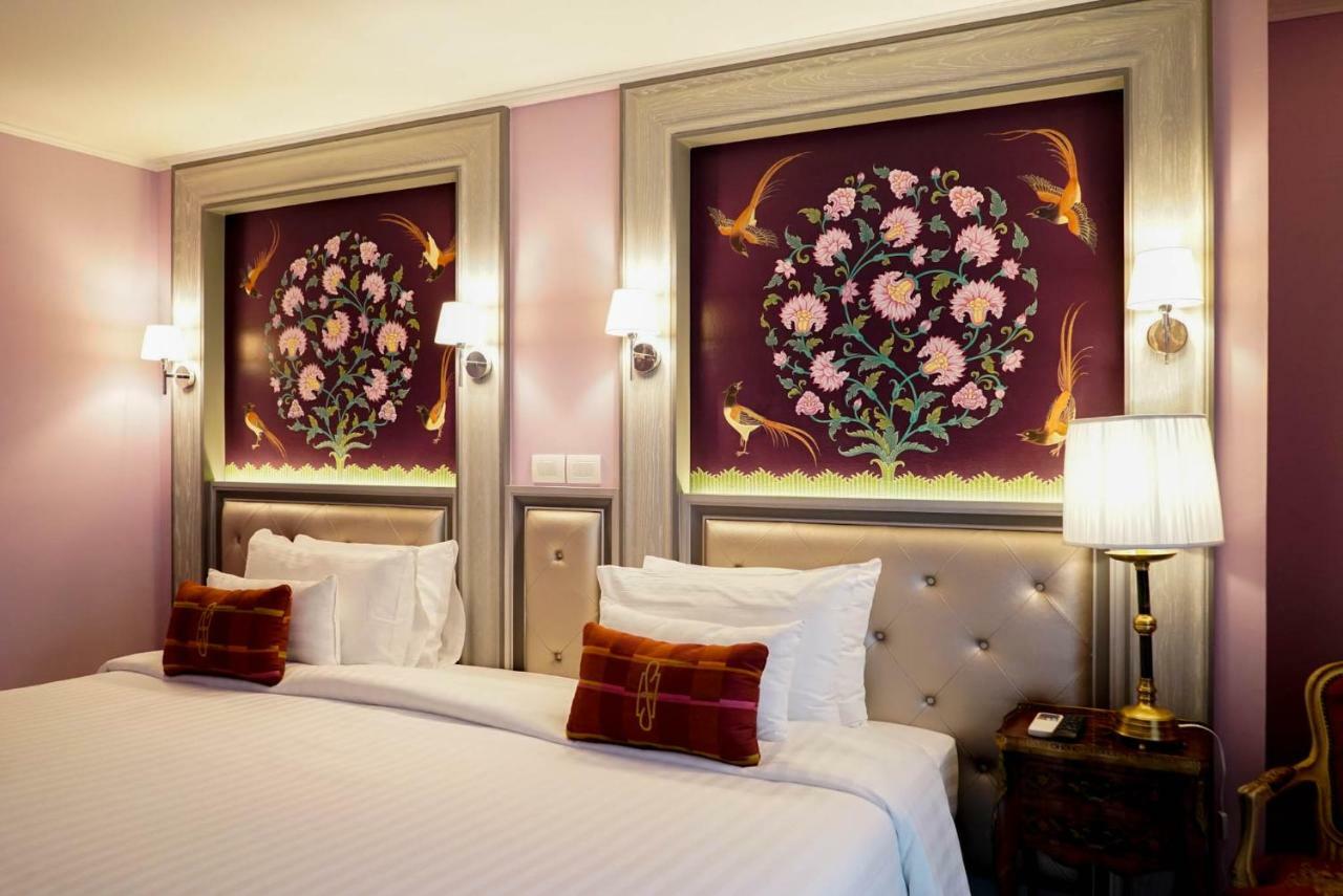 Sara's Hotel Bangkok Bagian luar foto