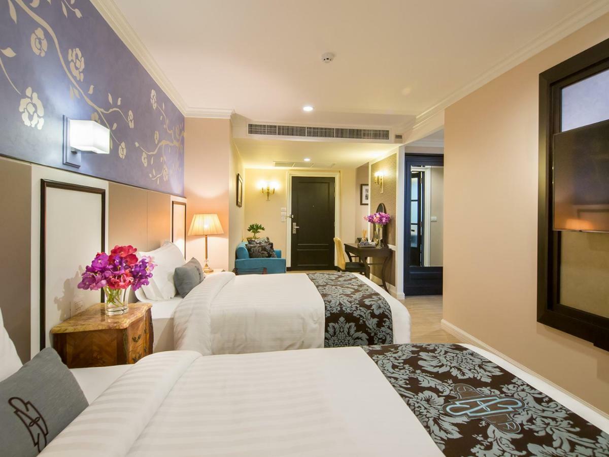 Sara's Hotel Bangkok Bagian luar foto